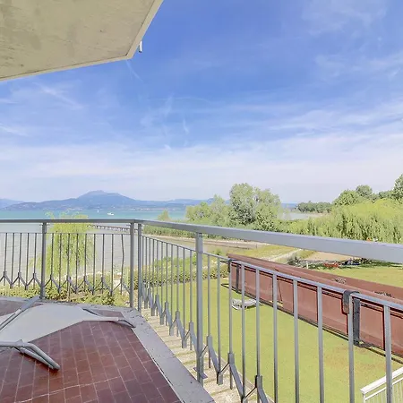 Apartamento Costa D'oro Fronte Lago 1