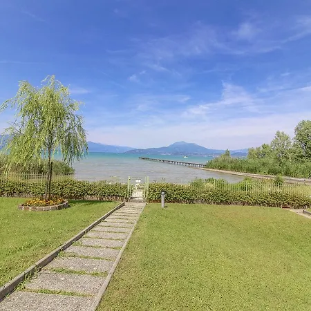 Costa D'oro Fronte Lago 1 Apartment *